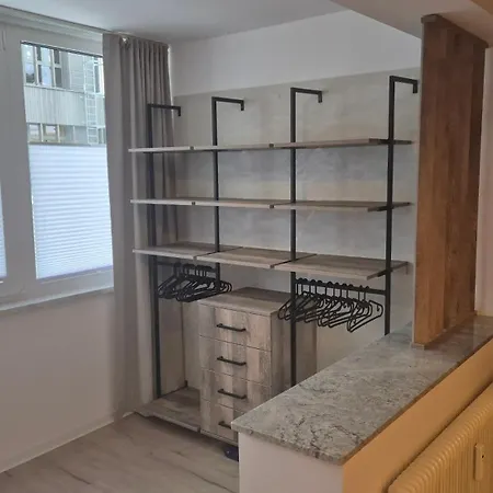 Wolf Apartment *