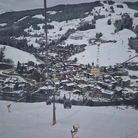 Wolf Saalbach-Hinterglemm